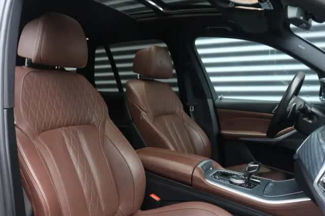 BMW X5 (2020) thumbnail 5