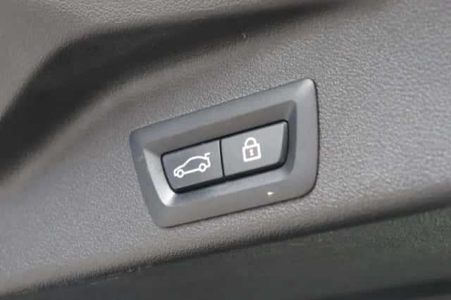 BMW X5 (2020) thumbnail 10