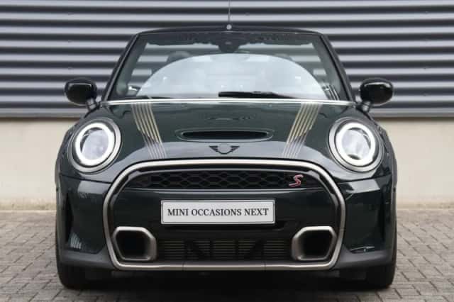 MINI Cabrio (2023) thumbnail 5