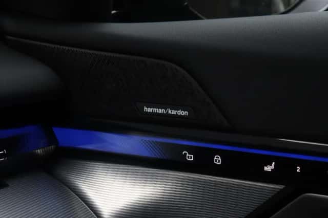 BMW i5 (2026) thumbnail 6