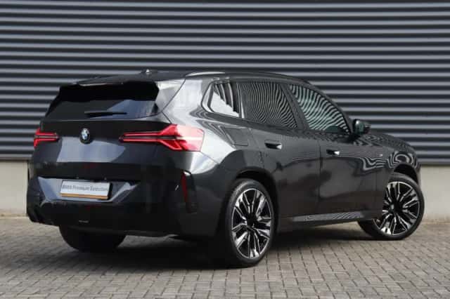 BMW X3 (2025) thumbnail 2