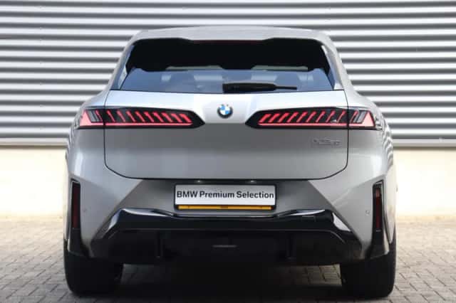 BMW iX3 (2026) thumbnail 4