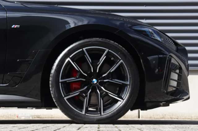 BMW i4 (2026) thumbnail 6