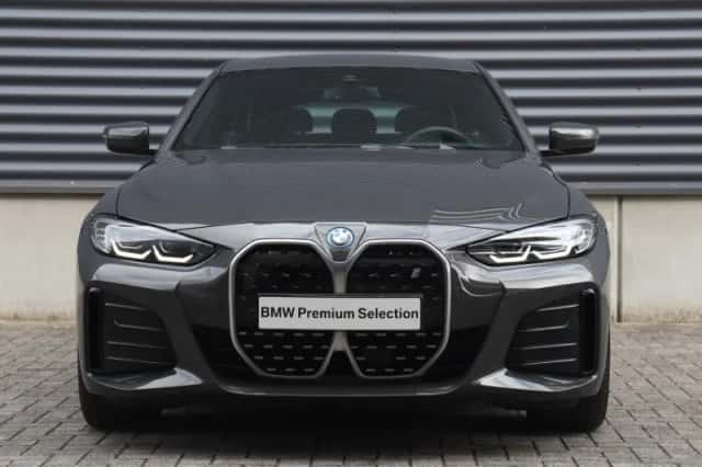 BMW i4 (2024) thumbnail 3