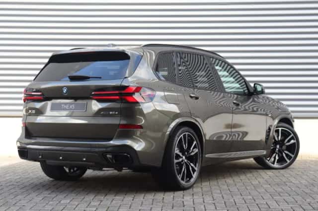 BMW X5 (2026) thumbnail 2
