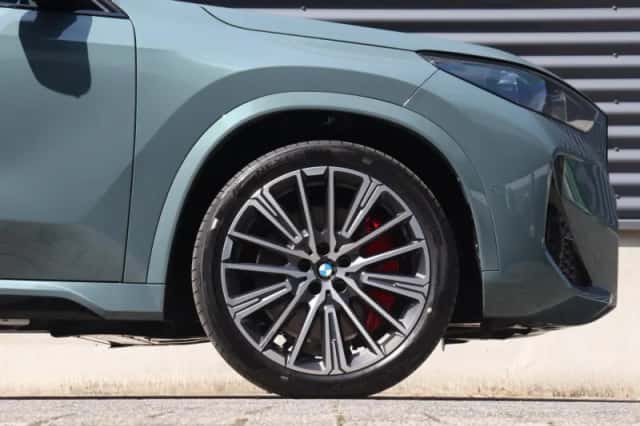 BMW iX1 (2026) thumbnail 6