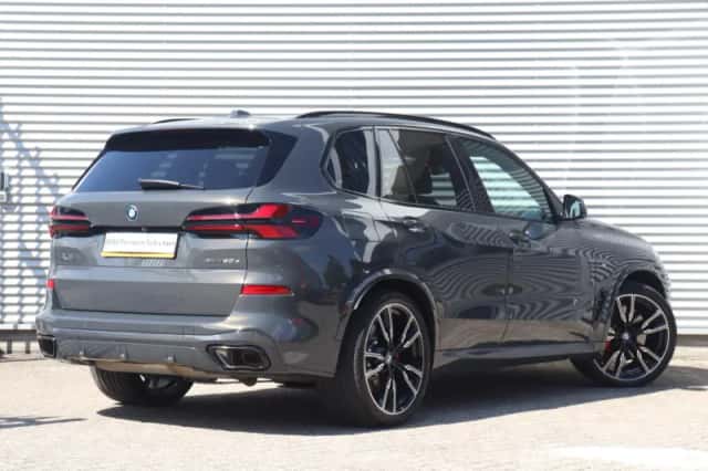 BMW X5 (2026) thumbnail 2