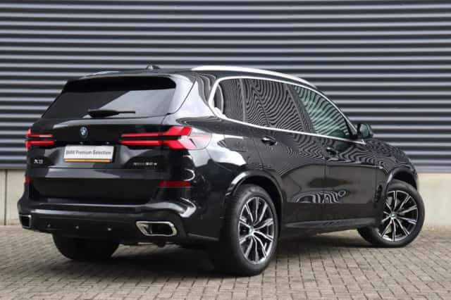 BMW X5 (2025) thumbnail 2