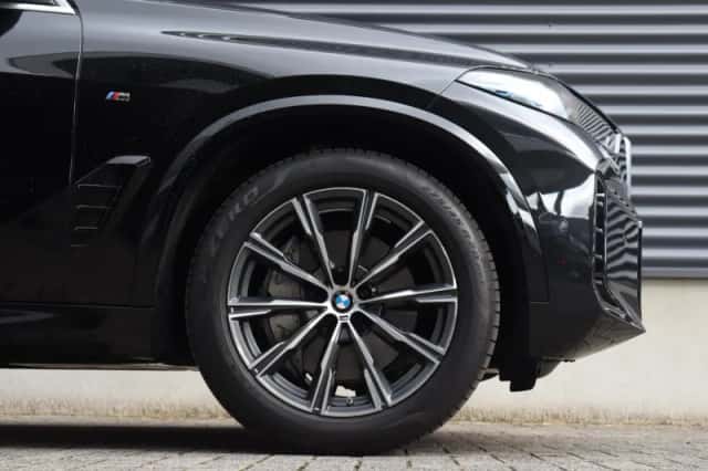 BMW X5 (2025) thumbnail 6
