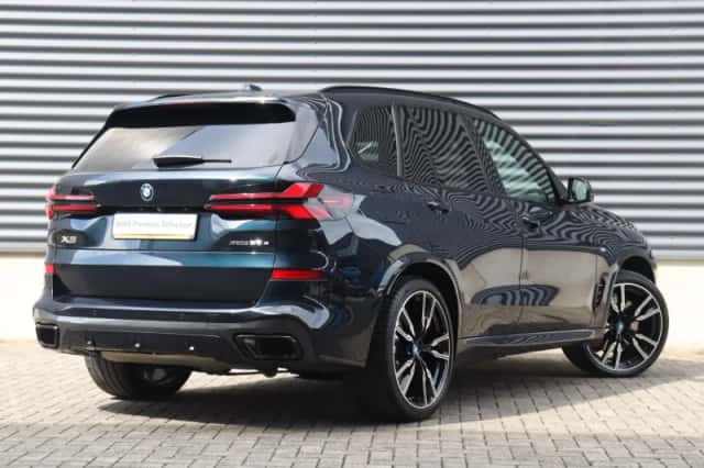 BMW X5 (2024) thumbnail 2