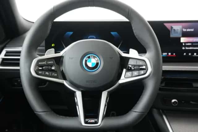 BMW 3-Serie (2025) thumbnail 2