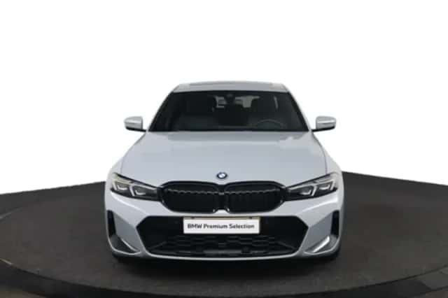 BMW 3-Serie (2024) thumbnail 2