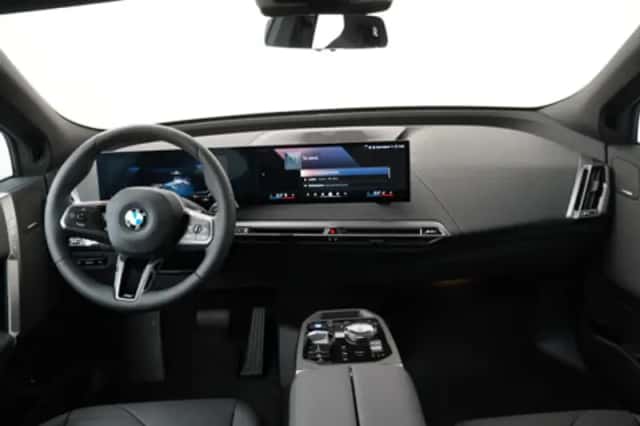 BMW iX (2026) thumbnail 5