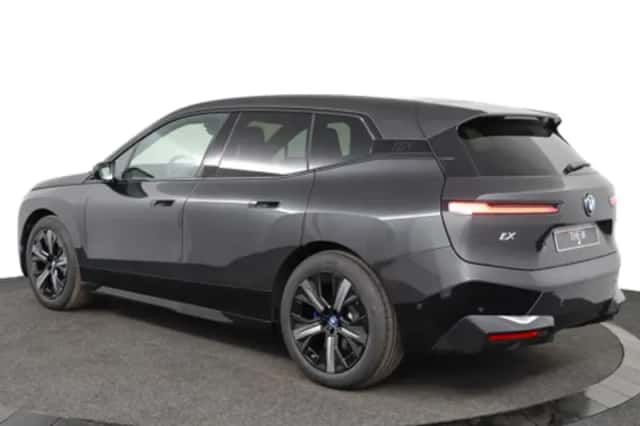 BMW iX (2026) thumbnail 5