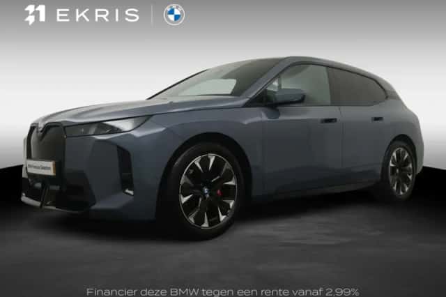 BMW iX (2025) thumbnail 1