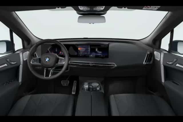BMW iX (2026) thumbnail 3
