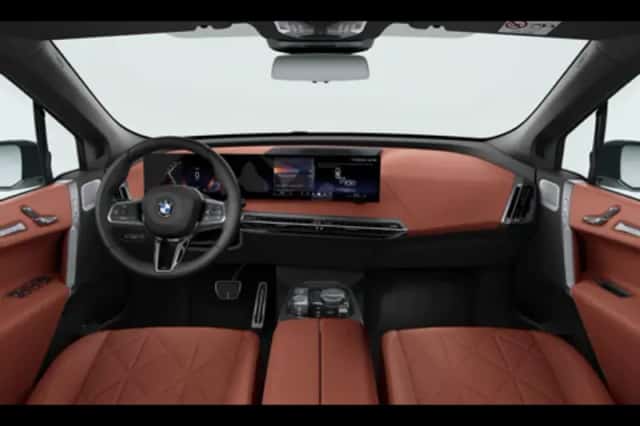 BMW iX (2026) thumbnail 3