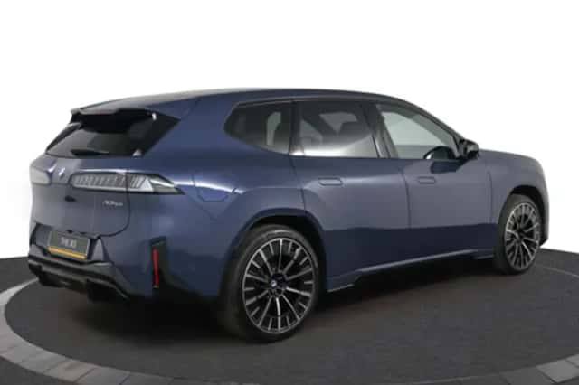 BMW iX3 (2026) thumbnail 2