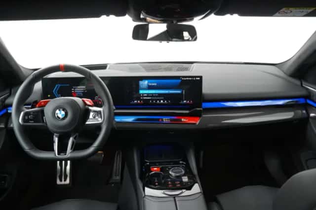BMW M5 (2025) thumbnail 4