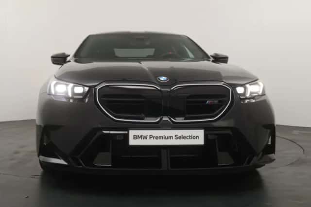 BMW M5 (2025) thumbnail 5