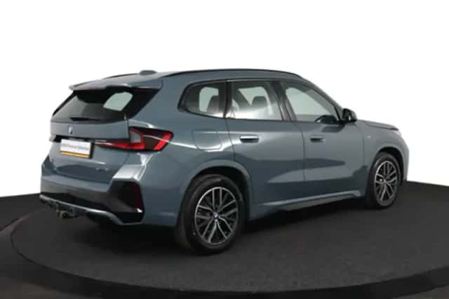 BMW X1 (2023) thumbnail 2