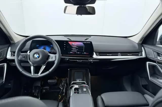 BMW X1 (2026) thumbnail 5