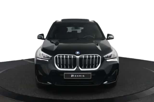 BMW X1 (2024) thumbnail 2