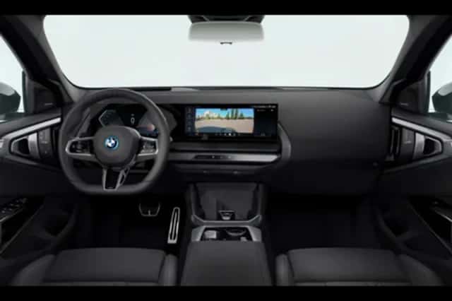BMW X3 (2026) thumbnail 3