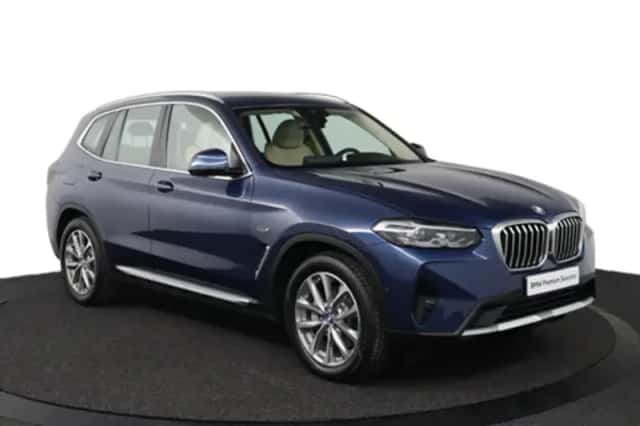 BMW X3 (2022) thumbnail 3