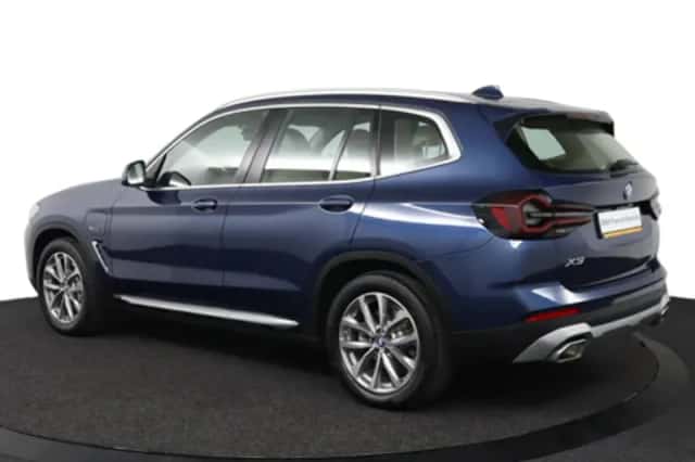 BMW X3 (2022) thumbnail 5