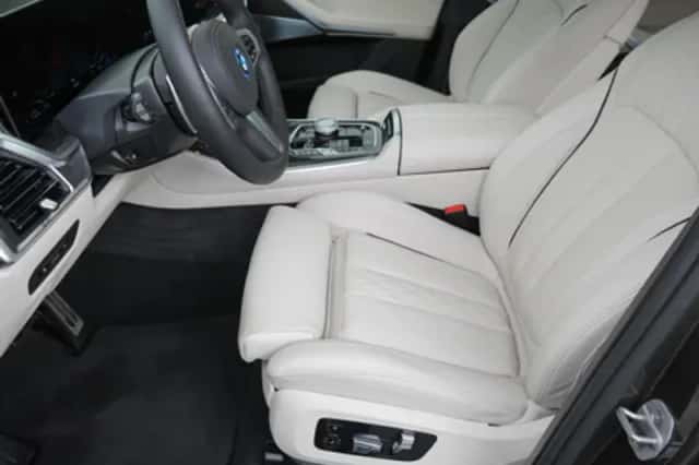 BMW X5 (2025) thumbnail 4