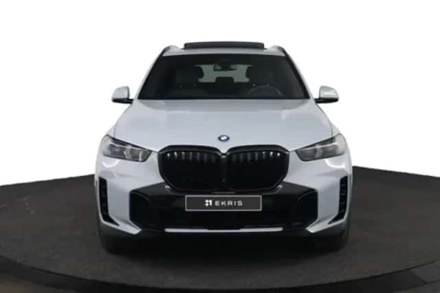 BMW X5 (2025) thumbnail 2