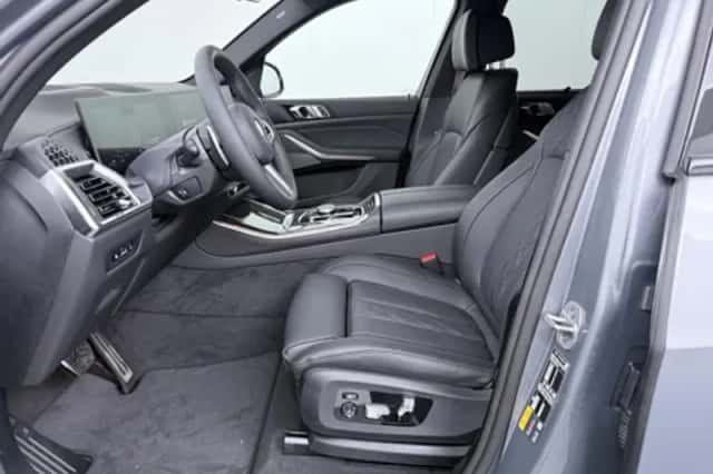 BMW X5 (2026) thumbnail 4