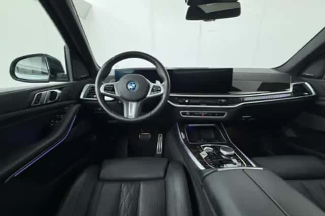 BMW X5 (2025) thumbnail 5