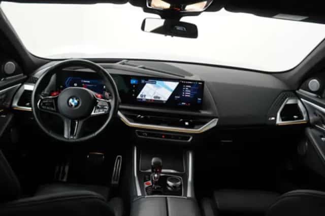 BMW XM PHEV (2023) thumbnail 5