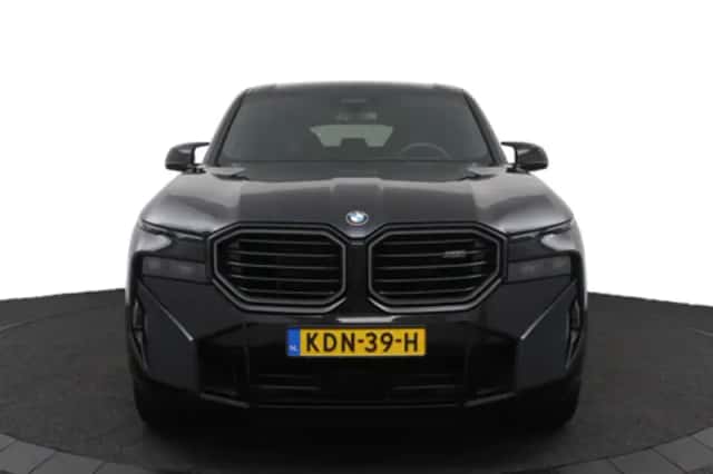 BMW XM PHEV 50e (2026) thumbnail 2