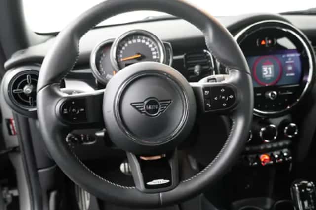 MINI 3-deurs Cooper (2024) thumbnail 2