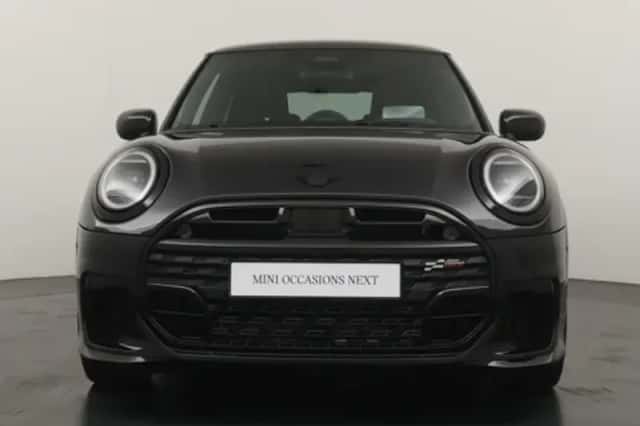 MINI Cooper (2024) thumbnail 5