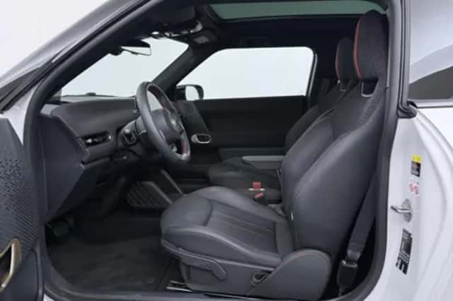 MINI 3-Deurs Cooper E (2025) thumbnail 4