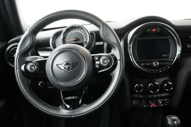 MINI 5-deurs Cooper (2019) thumbnail 2