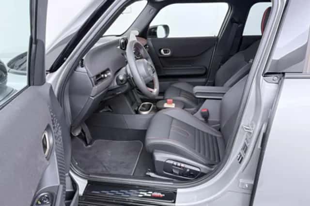 MINI Cooper (2026) thumbnail 4