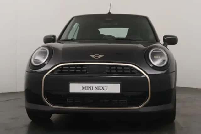 MINI Cabrio Cooper C (2026) thumbnail 2