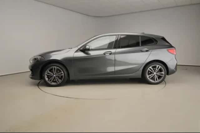 BMW 1-Serie (2021) thumbnail 3