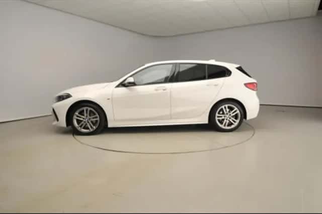 BMW 1-Serie (2022) thumbnail 2
