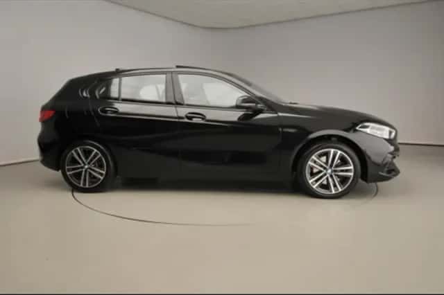 BMW 1-Serie (2021) thumbnail 4