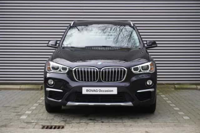 BMW X1 (2018) thumbnail 3