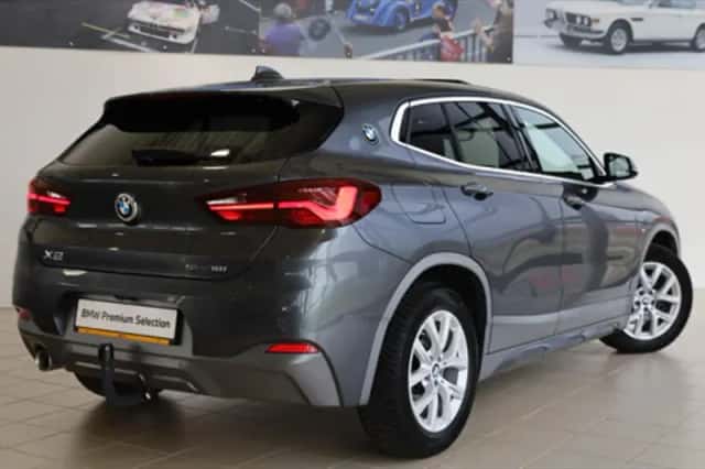 BMW X2 (2021) thumbnail 3
