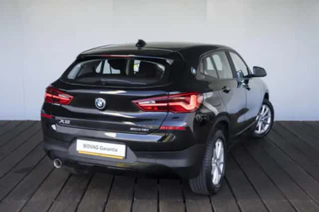 BMW X2 (2018) thumbnail 3
