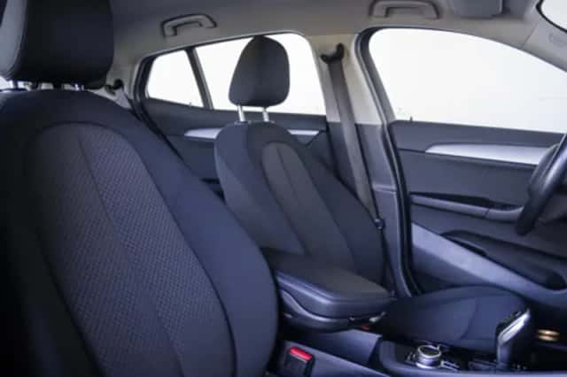 BMW X2 (2018) thumbnail 5