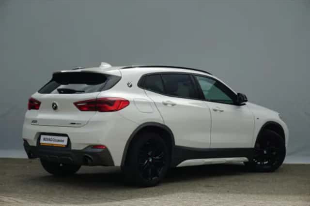 BMW X2 (2018) thumbnail 3